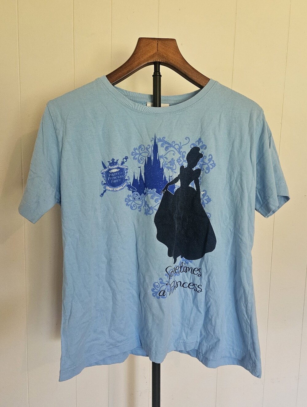 Women's Walt Disney World Pirate Princess T-Shirt Size Large